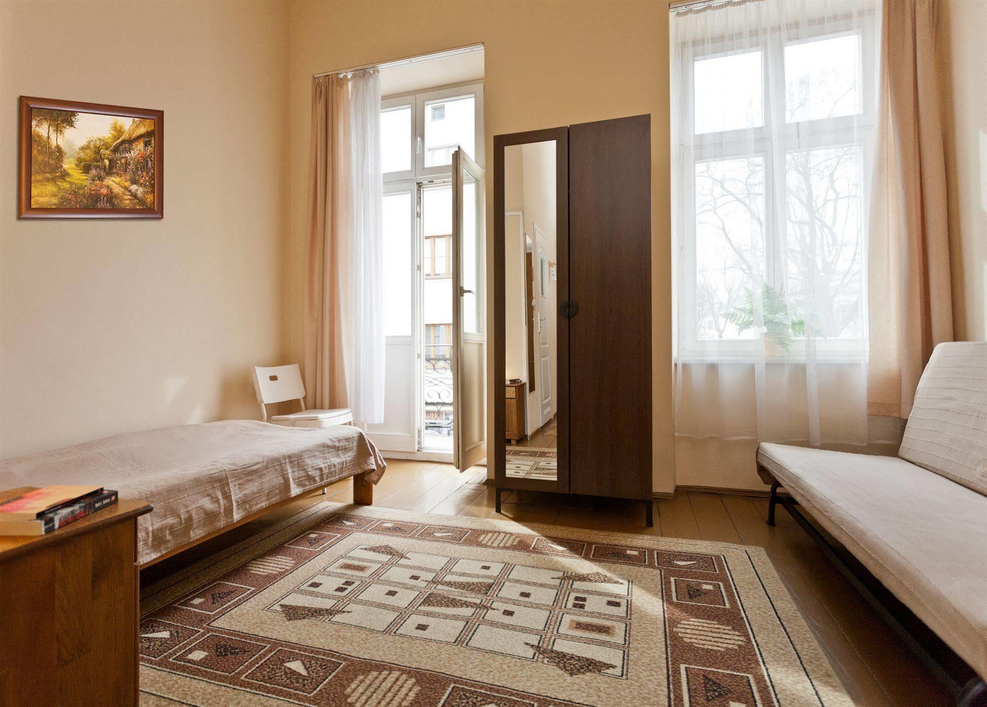 Enigma Hostel Krasków Eksteriør bilde