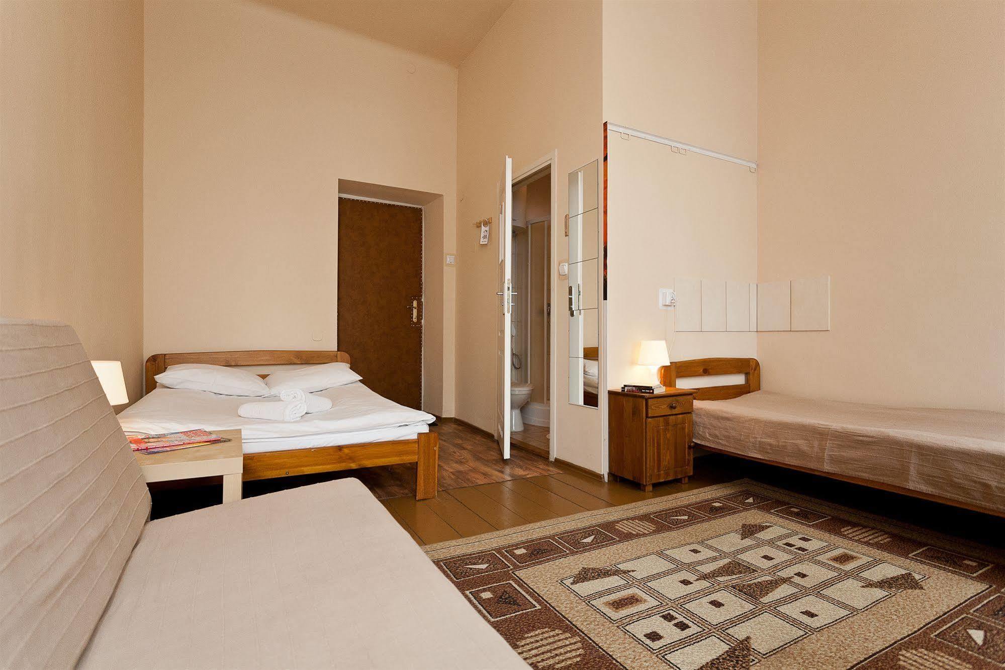 Enigma Hostel Krasków Eksteriør bilde