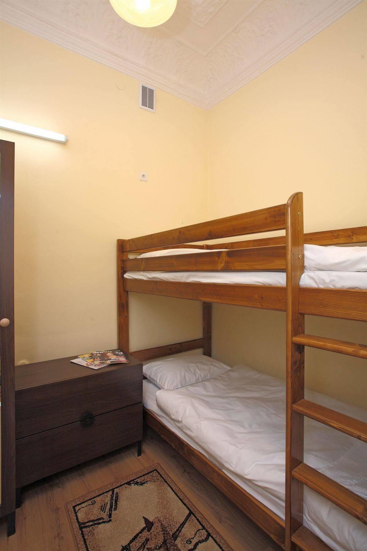 Enigma Hostel Krasków Eksteriør bilde