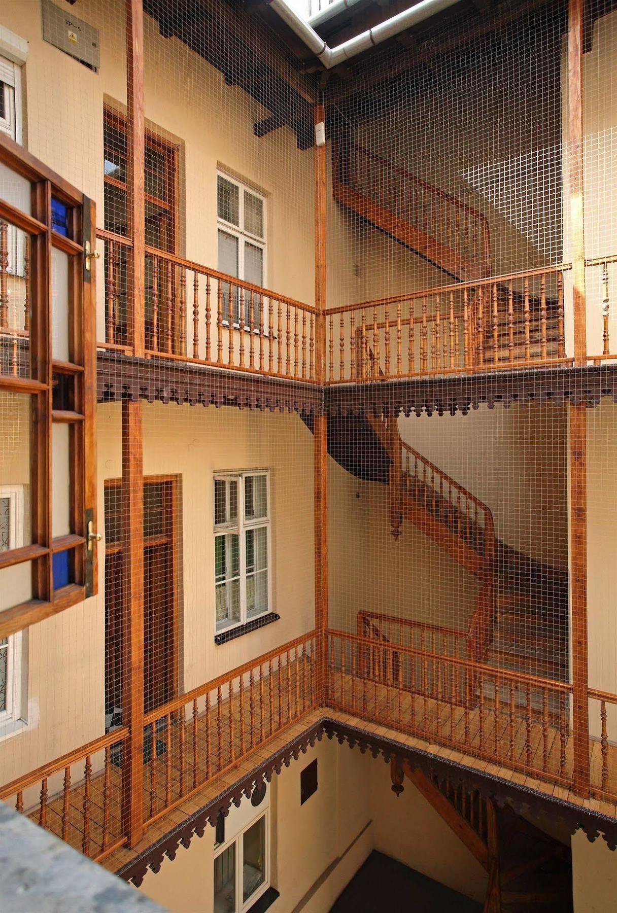 Enigma Hostel Krasków Eksteriør bilde