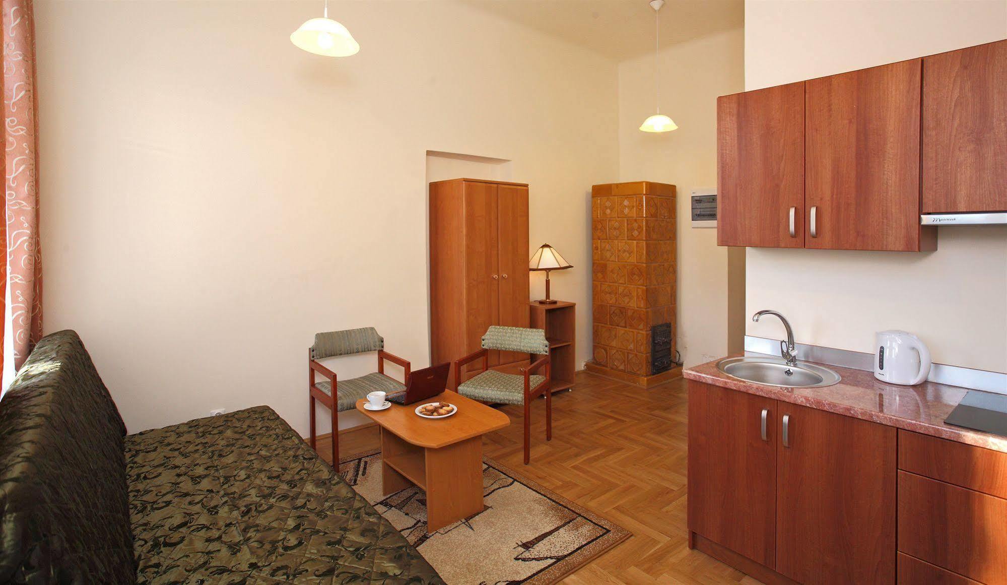 Enigma Hostel Krasków Eksteriør bilde
